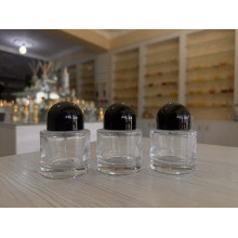 Флакон Парфюмерный для разливных духов f558-35ml на резьбе ( 12 шт пачка 96 шт ящик) Флакон Парфюмерный для разливных духов f558-35ml на резьбе ( 12 шт пачка 96 шт ящик)